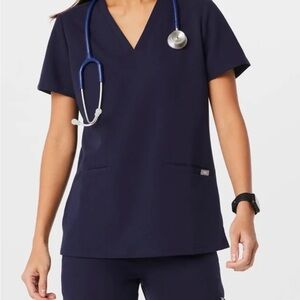 Figs Casma Three Pocket Scrub Top